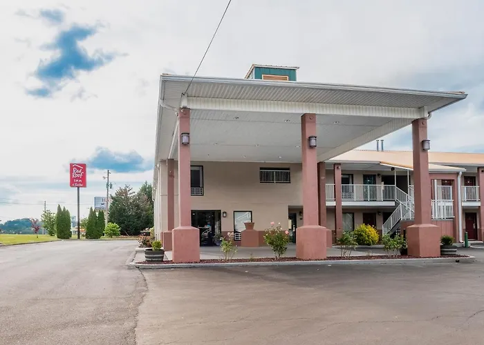 Red Roof Inn & Suites Rome